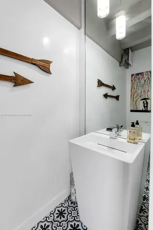 6901 Edgewater Drive Coral Gables FL 33133