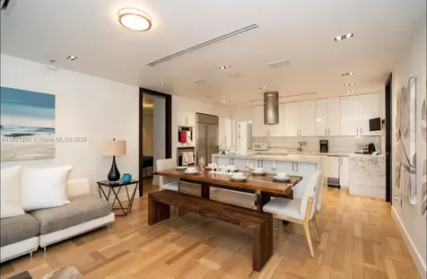 45 SW 28th Road Miami FL 33129