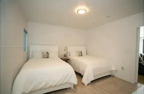 45 SW 28th Road Miami FL 33129