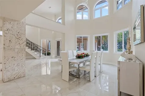 7225 Gleneagle Drive Miami Lakes FL 33014