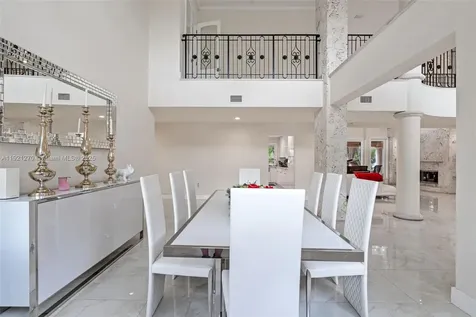 7225 Gleneagle Drive Miami Lakes FL 33014