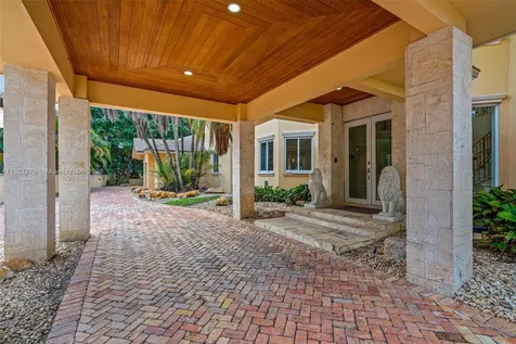 7225 Gleneagle Drive Miami Lakes FL 33014
