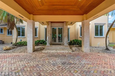 7225 Gleneagle Drive Miami Lakes FL 33014