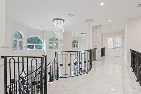 7225 Gleneagle Drive Miami Lakes FL 33014