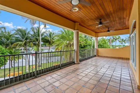 7225 Gleneagle Drive Miami Lakes FL 33014
