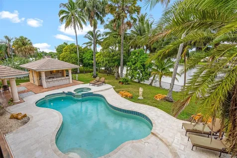 7225 Gleneagle Drive Miami Lakes FL 33014