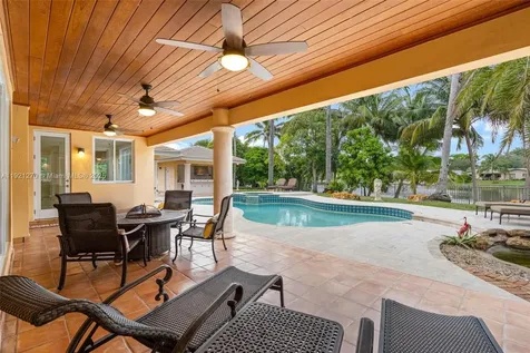 7225 Gleneagle Drive Miami Lakes FL 33014