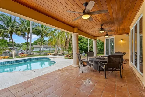 7225 Gleneagle Drive Miami Lakes FL 33014