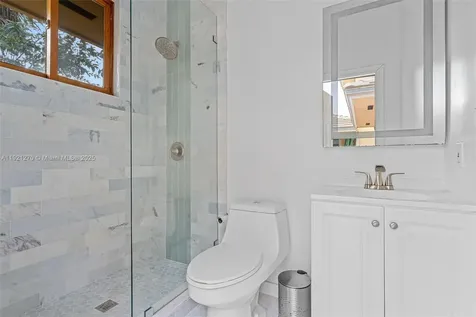 7225 Gleneagle Drive Miami Lakes FL 33014
