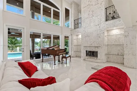 7225 Gleneagle Drive Miami Lakes FL 33014
