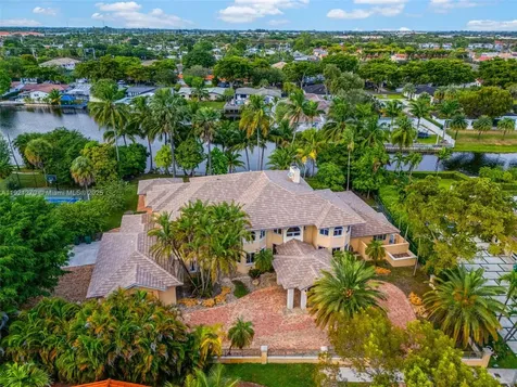7225 Gleneagle Drive Miami Lakes FL 33014