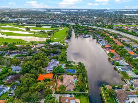 7225 Gleneagle Drive Miami Lakes FL 33014