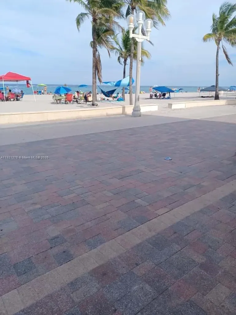 322 Nebraska Street Hollywood FL 33019