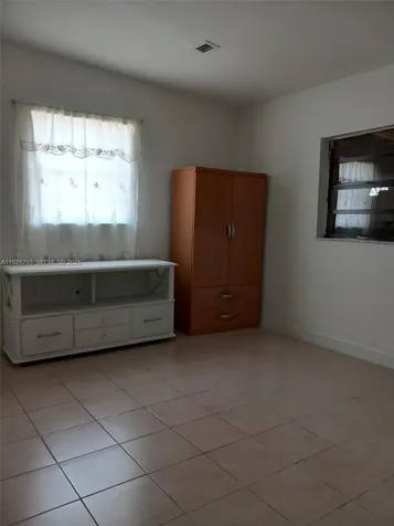 3041 NW 95th Terrace Miami FL 33147