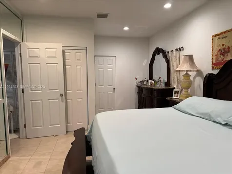 3041 NW 95th Terrace Miami FL 33147