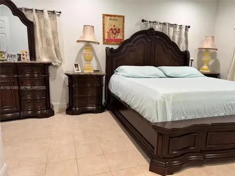 3041 NW 95th Terrace Miami FL 33147