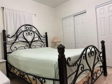 3041 NW 95th Terrace Miami FL 33147