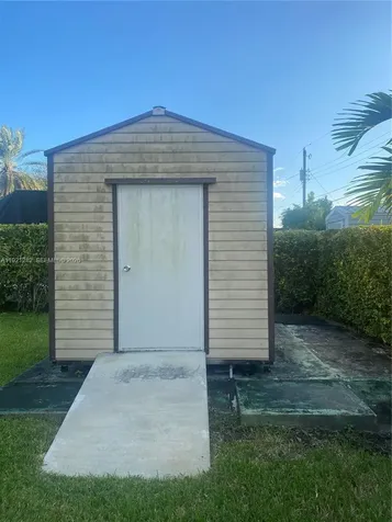 5600 SW 112th Court Miami FL 33173