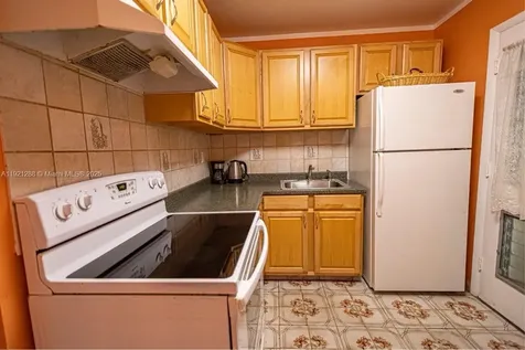 16790 NE 14th Avenue Miami FL 33162