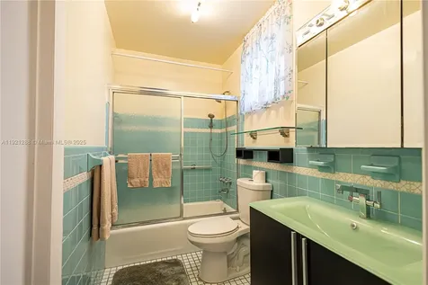 16790 NE 14th Avenue Miami FL 33162