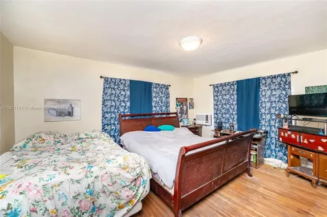 7712 NE Byron Avenue Miami Beach FL 33141