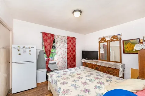 7712 NE Byron Avenue Miami Beach FL 33141