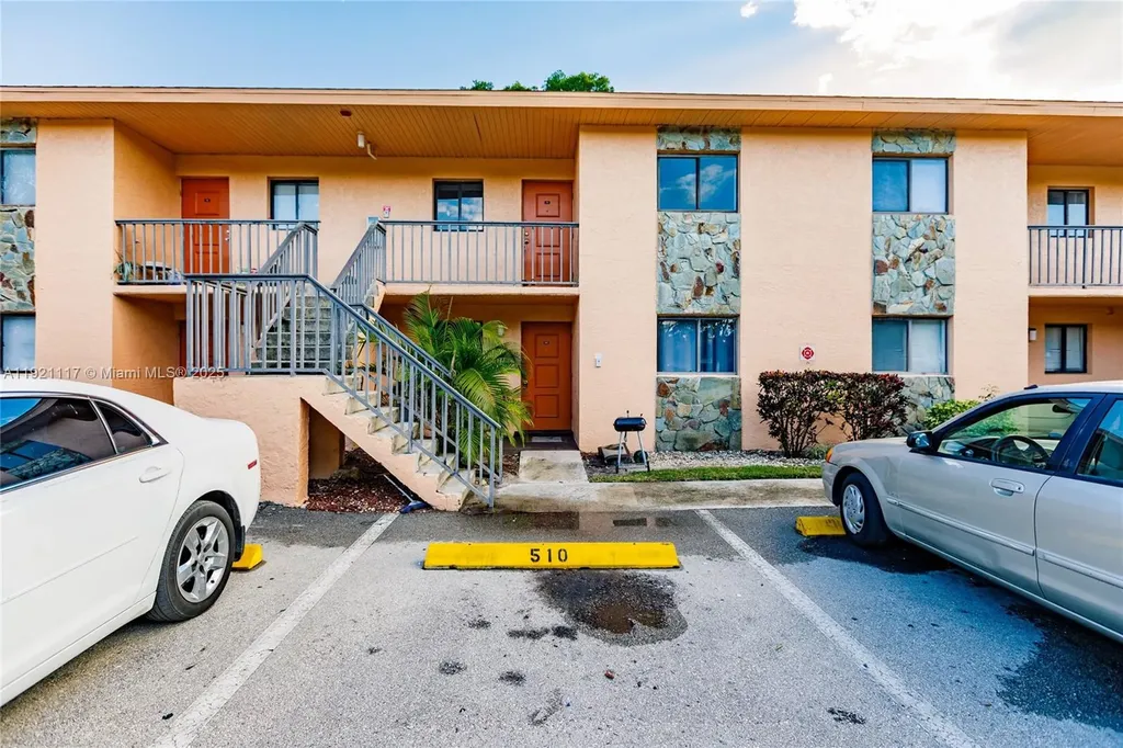 2680 Park Windsor Drive Fort Myers FL 33901