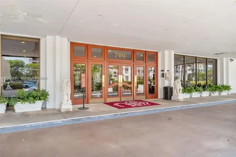 700 Biltmore Way Coral Gables FL 33134