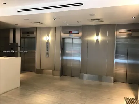 150 SE 2nd Avenue Miami FL 33131