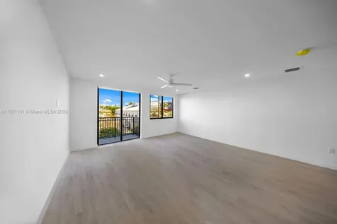 20 NE 19th Avenue Pompano Beach FL 33060