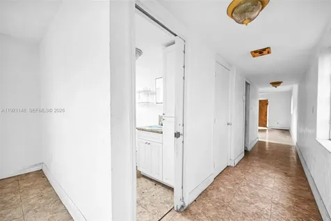 2614 W 8th Court Hialeah FL 33010