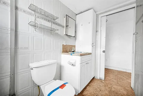2614 W 8th Court Hialeah FL 33010