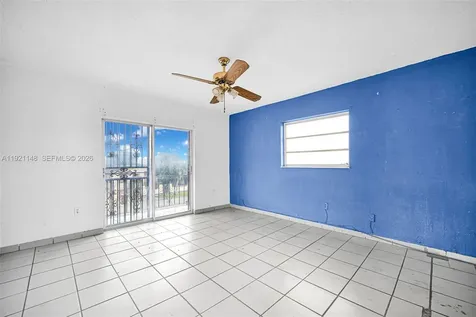 2614 W 8th Court Hialeah FL 33010