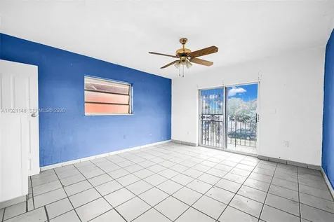 2614 W 8th Court Hialeah FL 33010