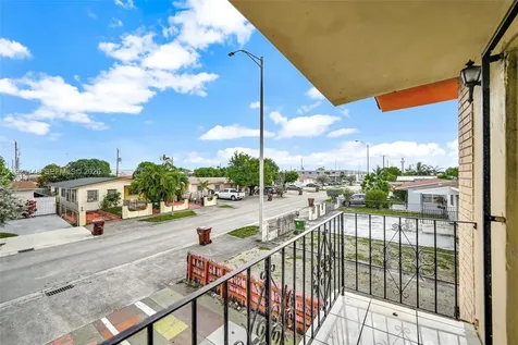 2614 W 8th Court Hialeah FL 33010