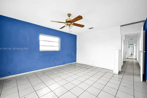2614 W 8th Court Hialeah FL 33010