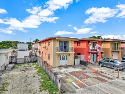 2614 W 8th Court Hialeah FL 33010