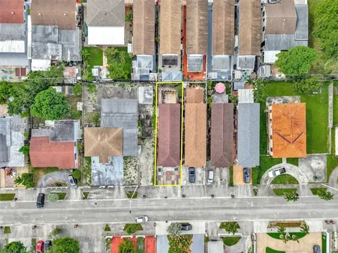 2614 W 8th Court Hialeah FL 33010