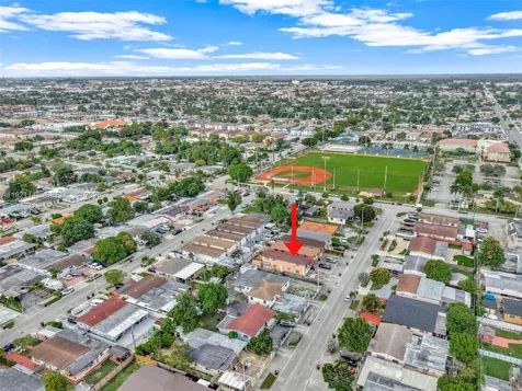 2614 W 8th Court Hialeah FL 33010
