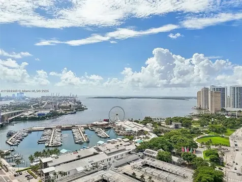 159 NE 6th Street Miami FL 33132