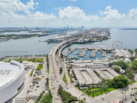 159 NE 6th Street Miami FL 33132