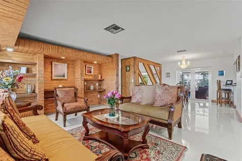 7004 SW 139th Place Miami FL 33183