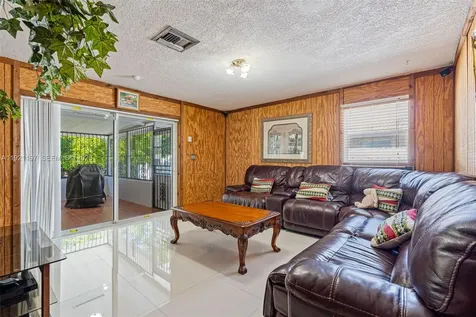 7004 SW 139th Place Miami FL 33183