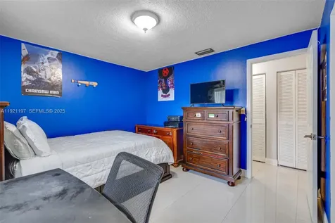 7004 SW 139th Place Miami FL 33183