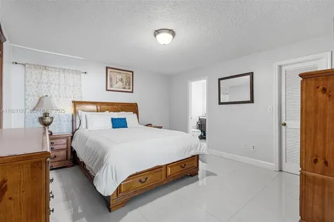 7004 SW 139th Place Miami FL 33183