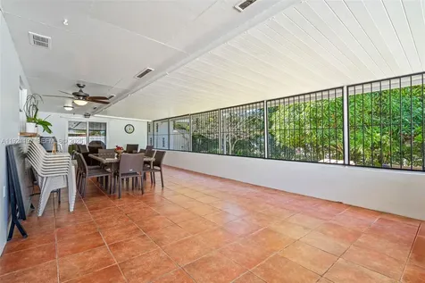 7004 SW 139th Place Miami FL 33183