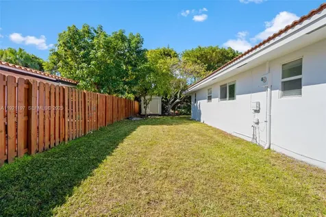 7004 SW 139th Place Miami FL 33183