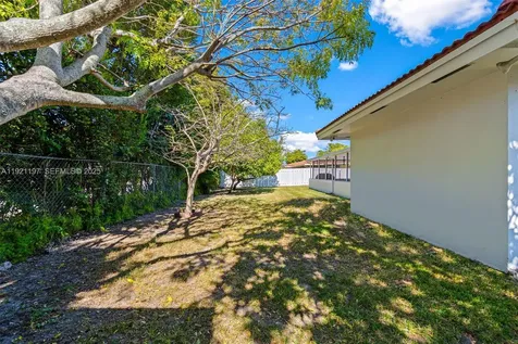 7004 SW 139th Place Miami FL 33183