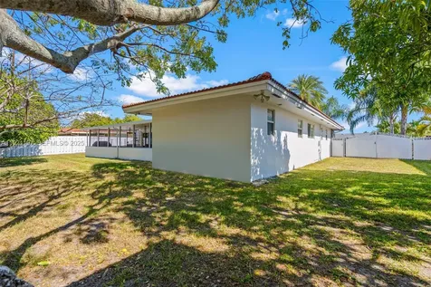 7004 SW 139th Place Miami FL 33183