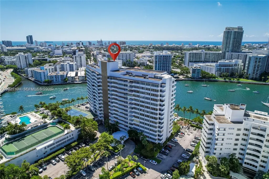 20 E Island Avenue Miami Beach FL 33139